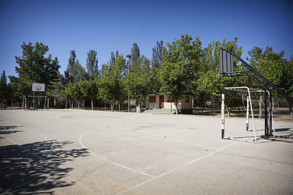 Pista fútbol y baloncesto